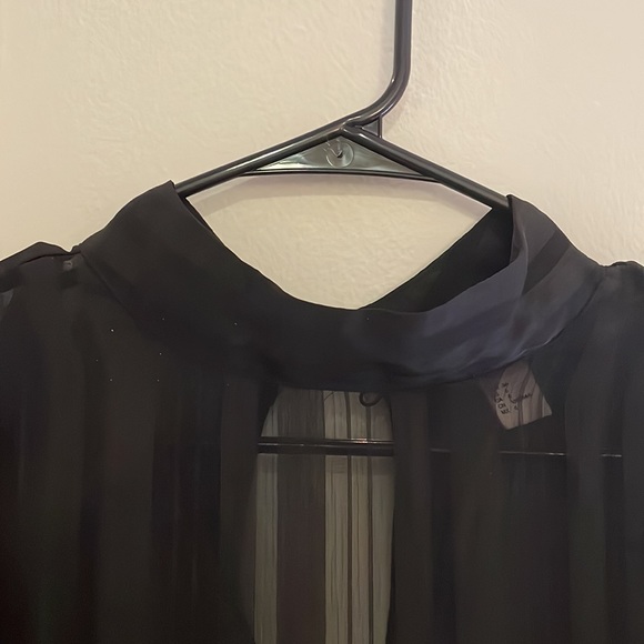 High neck sheer top - Picture 3 of 6